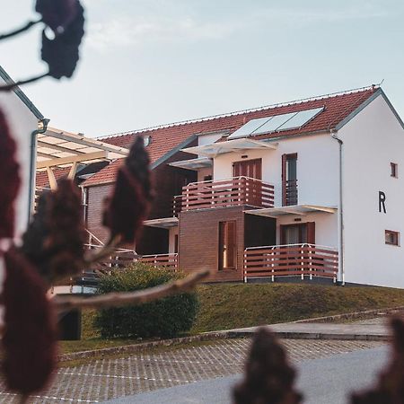 St. Martin'S Apartments Grkavescak Εξωτερικό φωτογραφία